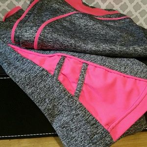 YOGA WORKOUT TANK & CAPRI
